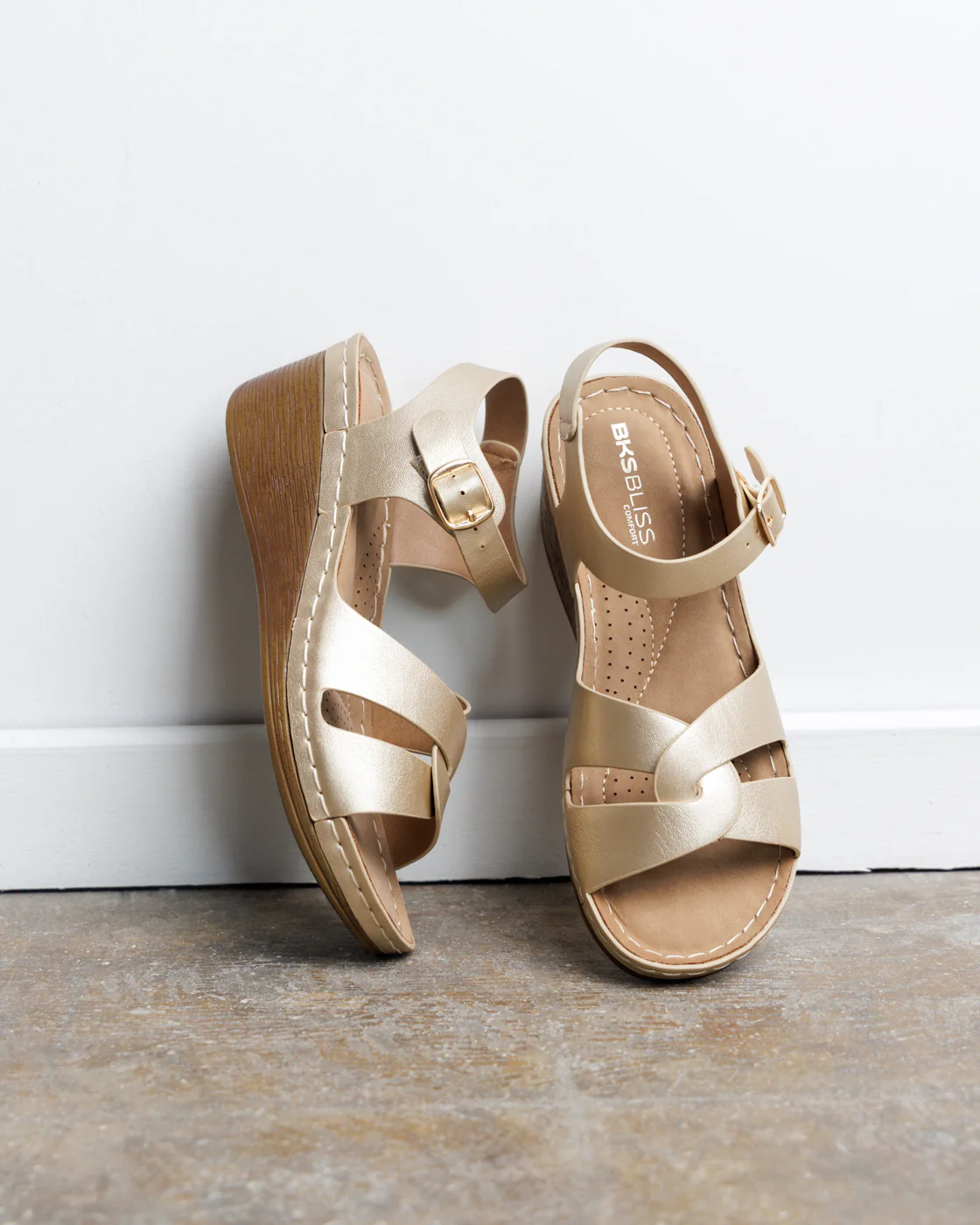 Jackie Gold Metallic - Image 3