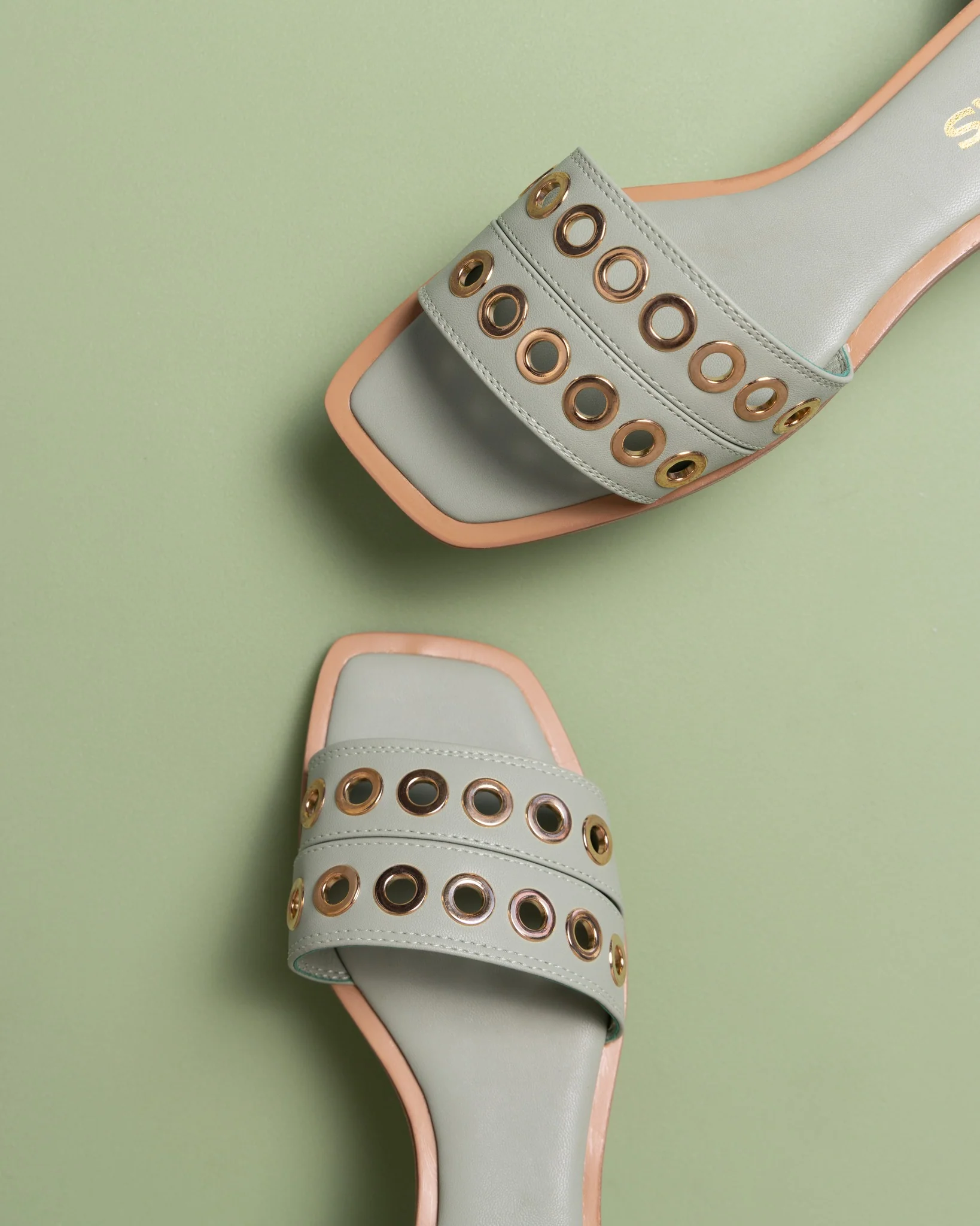 Olivia Matcha Smooth - Image 5